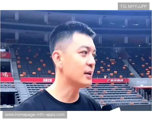 杨鸣回应外界质疑 球员们拼劲十足，杨鸣赛后采访视频